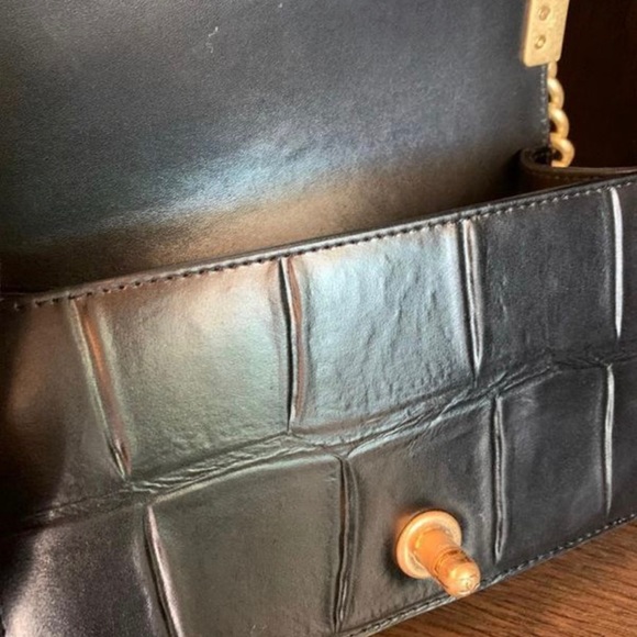 Chanel Crocodile Embossed BOY Handbag SS2019 - Picture 6 of 8